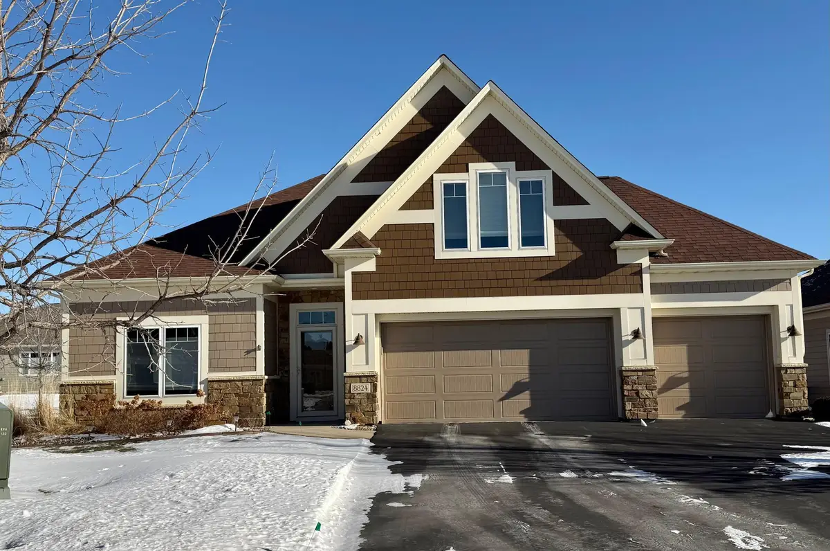 8824 Upper 7th Place N, Lake Elmo, MN 55042 - #1