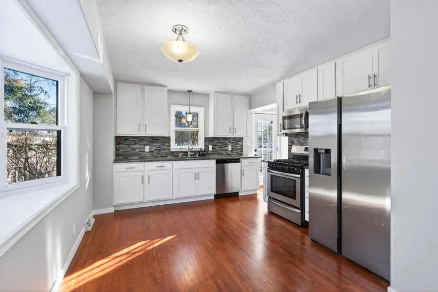 296 Sherwood Road, Saint Paul, MN 55126 - #2