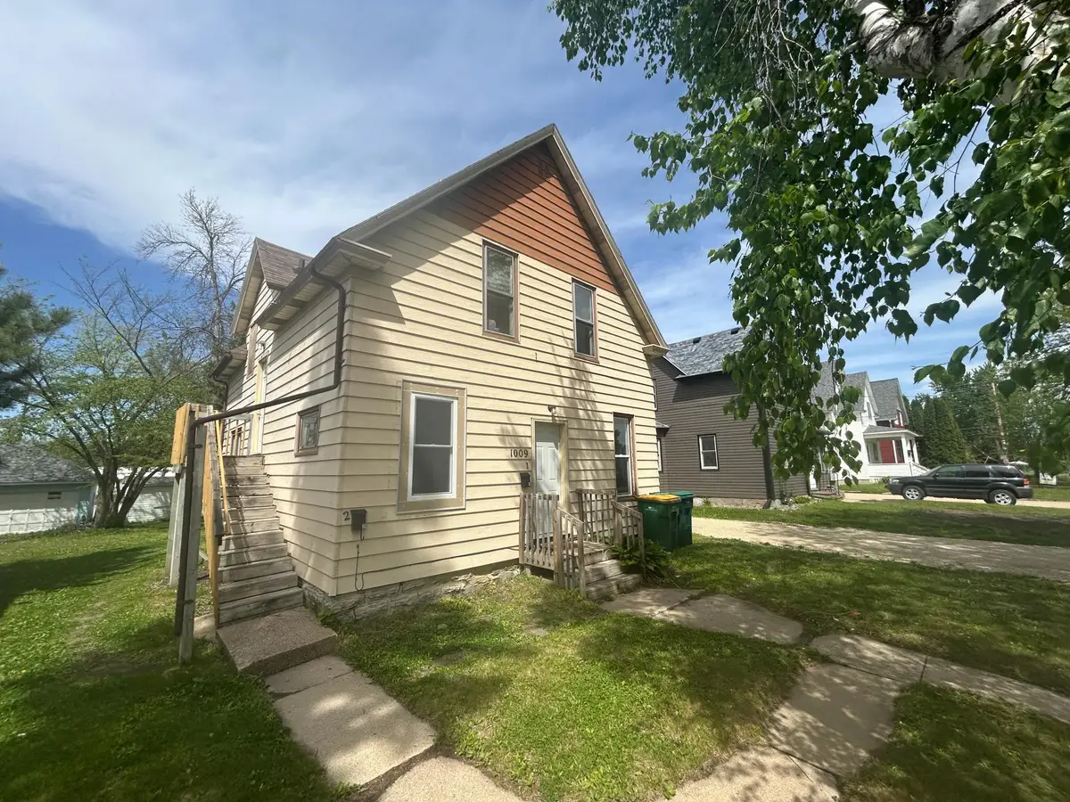 1009 E Center Street, Rochester, MN 55904 - #1