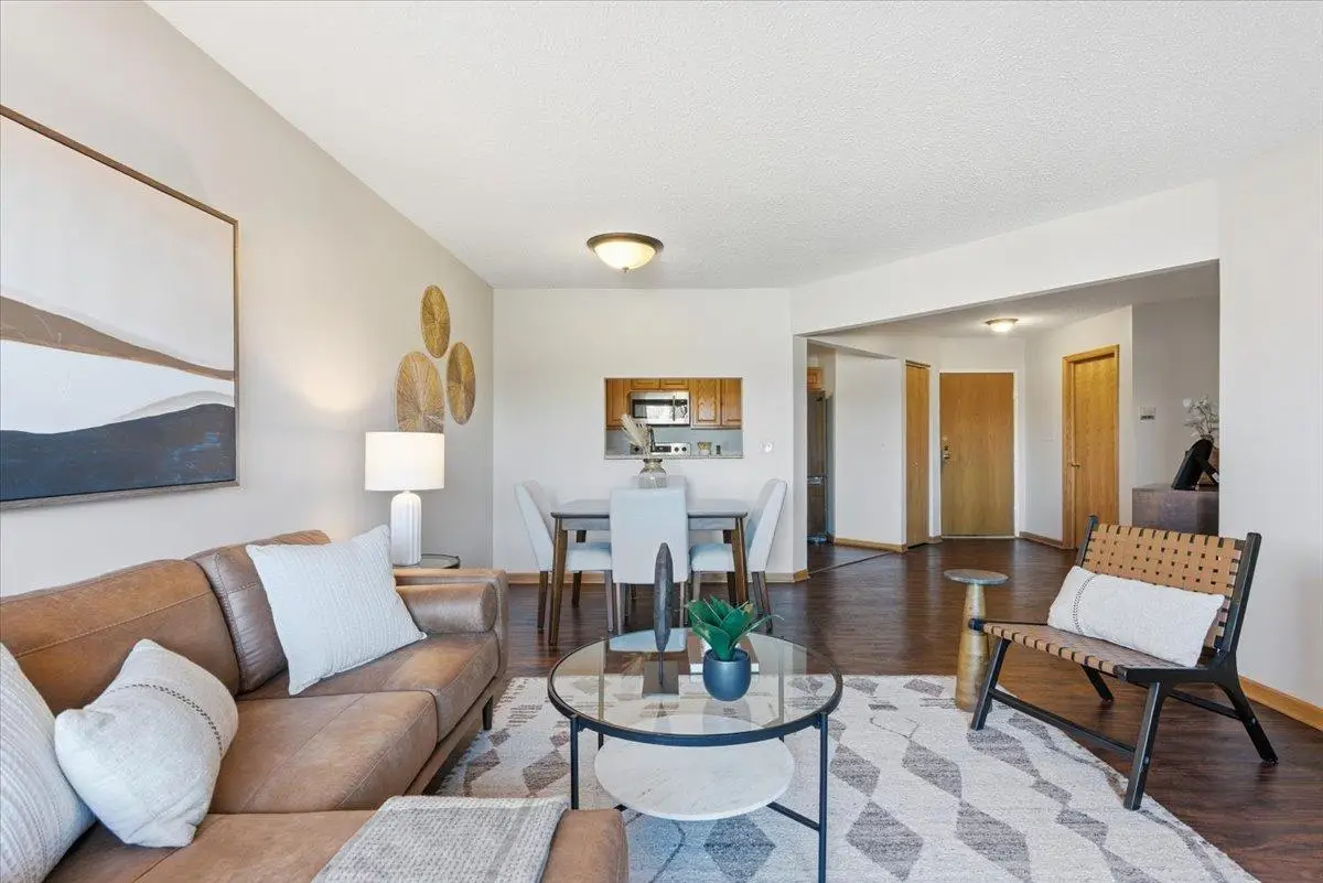 2425 E Franklin Avenue #212, Minneapolis, MN 55406 - Image #1