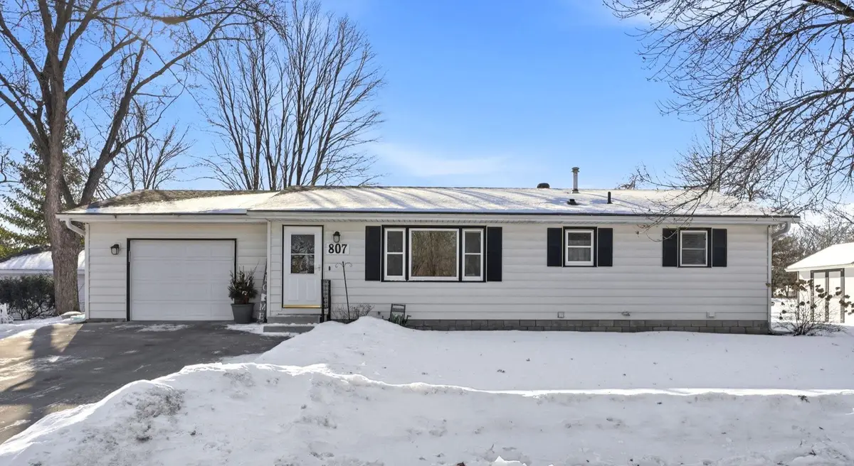 807 12th Street N, Princeton, MN 55371 - #1