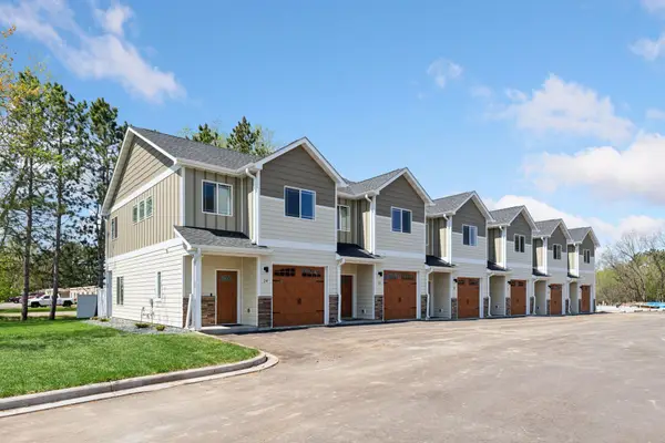 425 W 8th Street #24, New Richmond, WI 54017