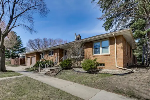 1345 Berkeley Avenue, Saint Paul, MN 55105