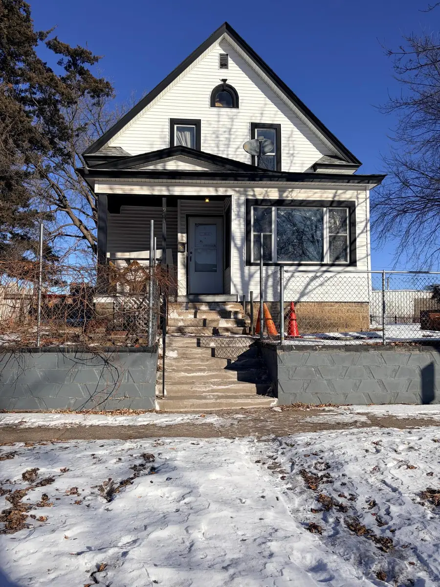 971 Aurora Avenue, Saint Paul, MN 55104 - #2