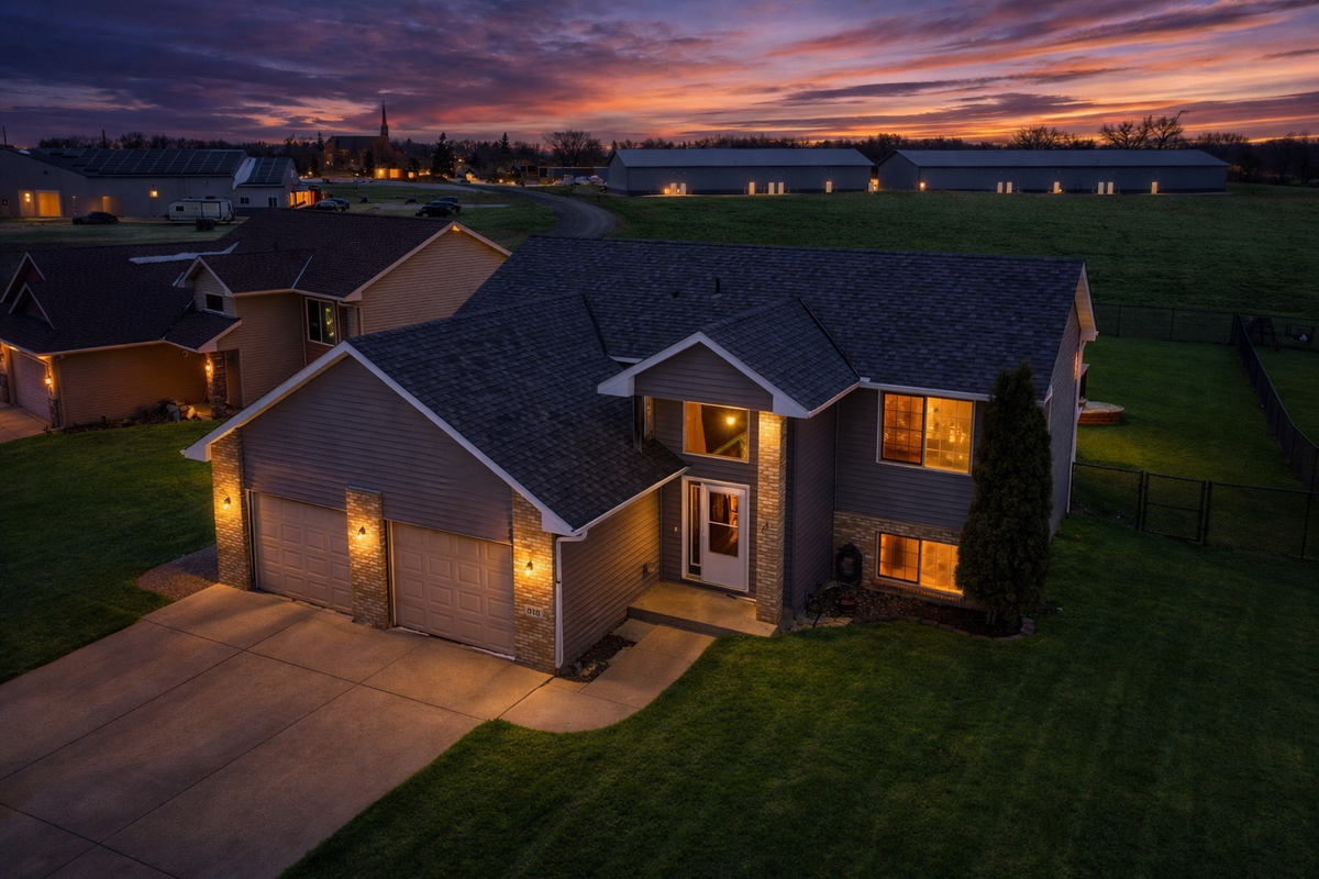 818 Cologne Lane, Waverly, MN 55390 - Image #1