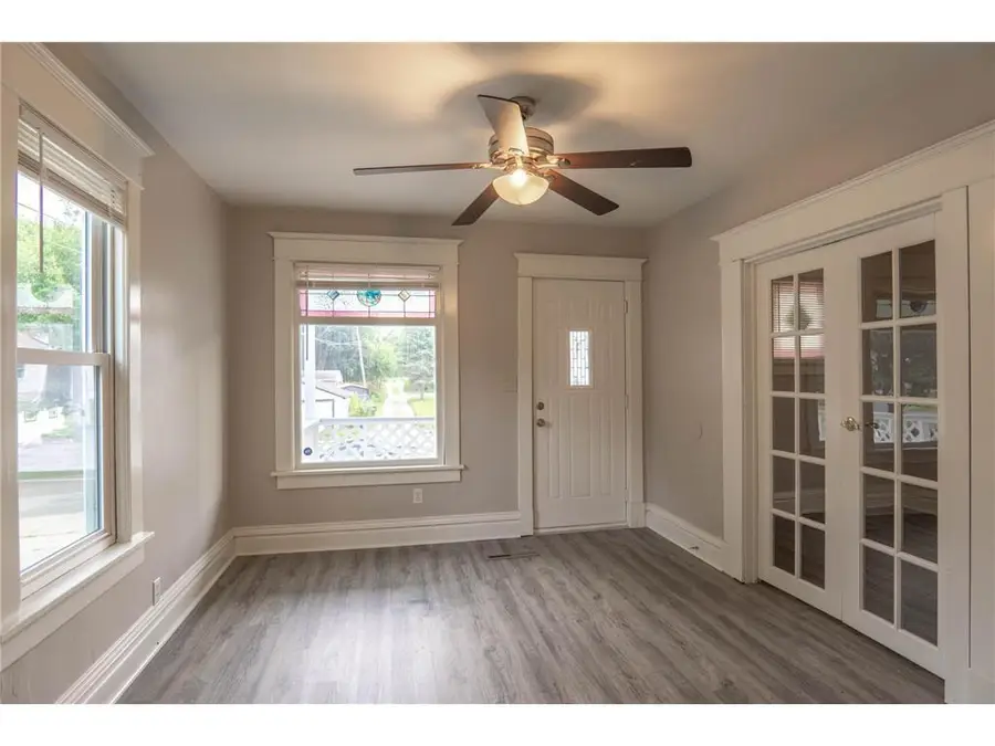 1333 Pacific St, Saint Paul, MN 55106 - #2