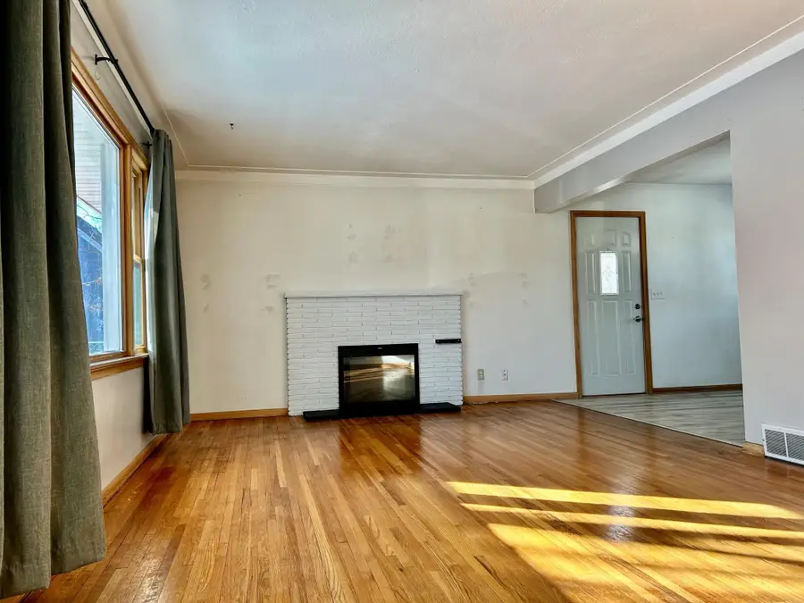 7008 Hill Place N, Crystal, MN 55427 - Image #2