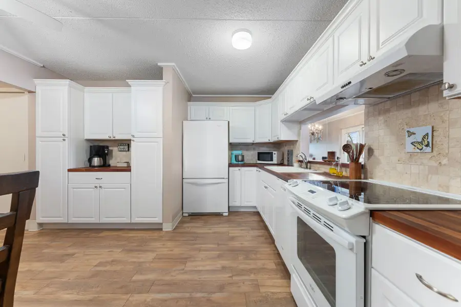 10521 Cedar Lake Road #501, Minnetonka, MN 55305 - Image #3