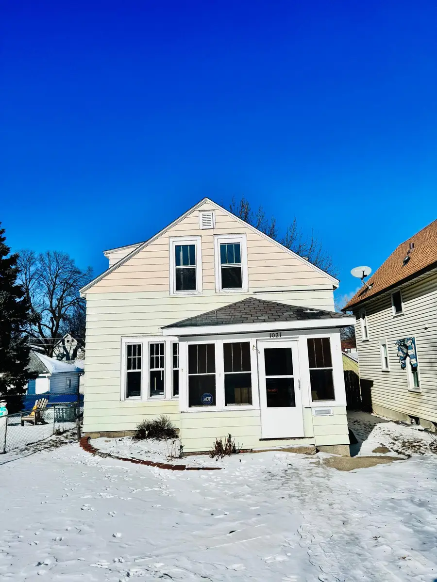 1021 Charles Avenue, Saint Paul, MN 55104 - #2