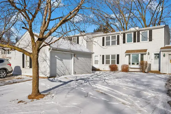 1496 Granada Avenue N, Saint Paul, MN 55128