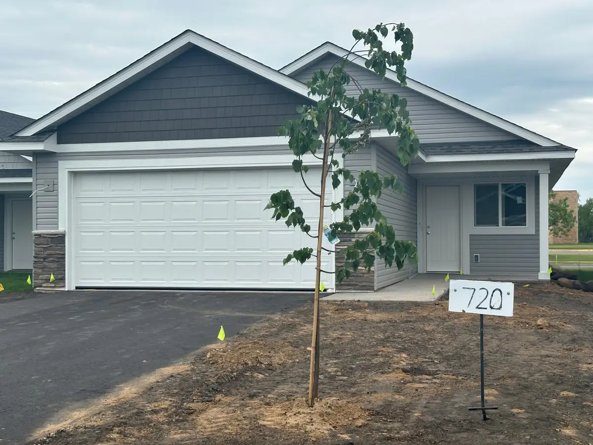 720 Cherrywood Lane Ne, Isanti, MN 55040 - #1