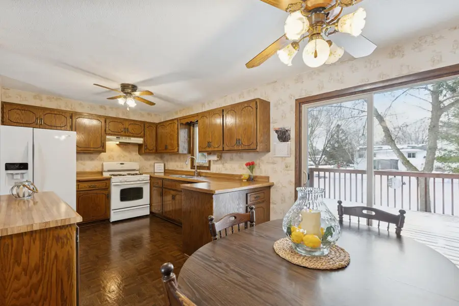 5439 Large Avenue Ne, Albertville, MN 55301 - Image #2