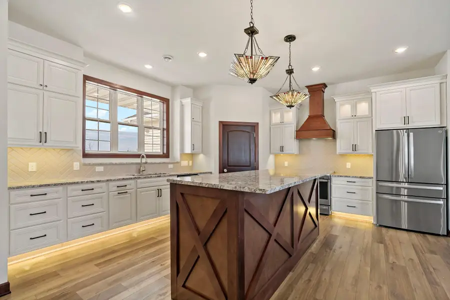 1013 Birch Avenue Ne, Montgomery, MN 56069 - #3
