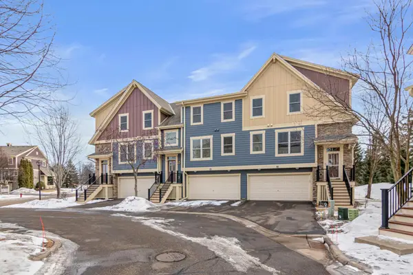 10759 Falling Water Lane #B, Woodbury, MN 55129