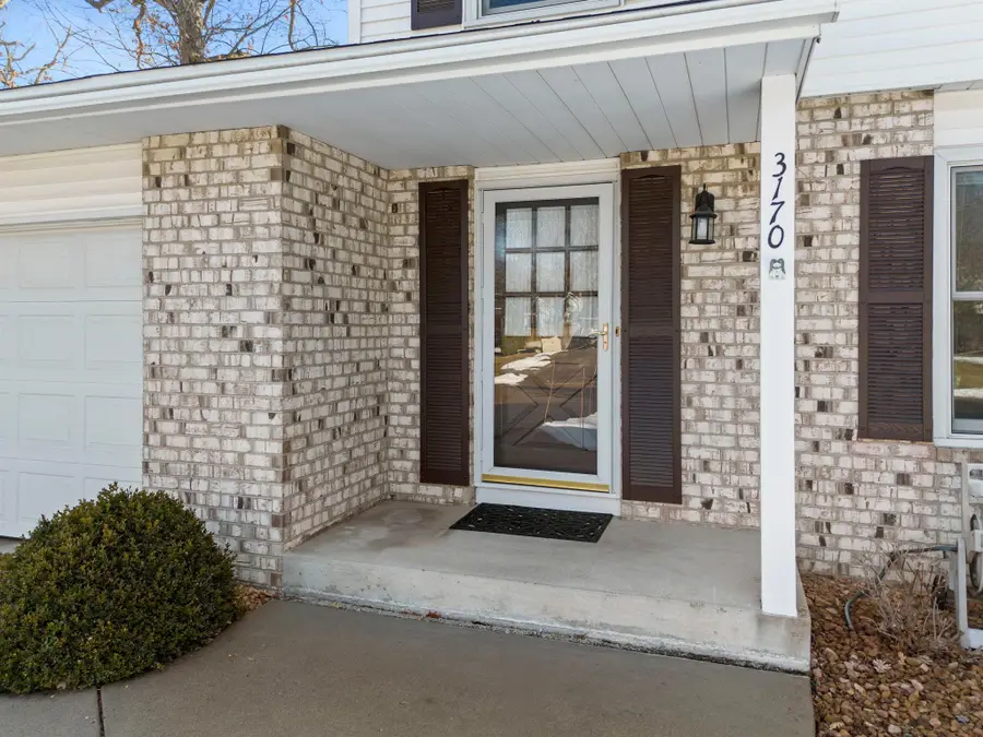 3170 Walnut Grove Lane N, Minneapolis, MN 55447 - #3