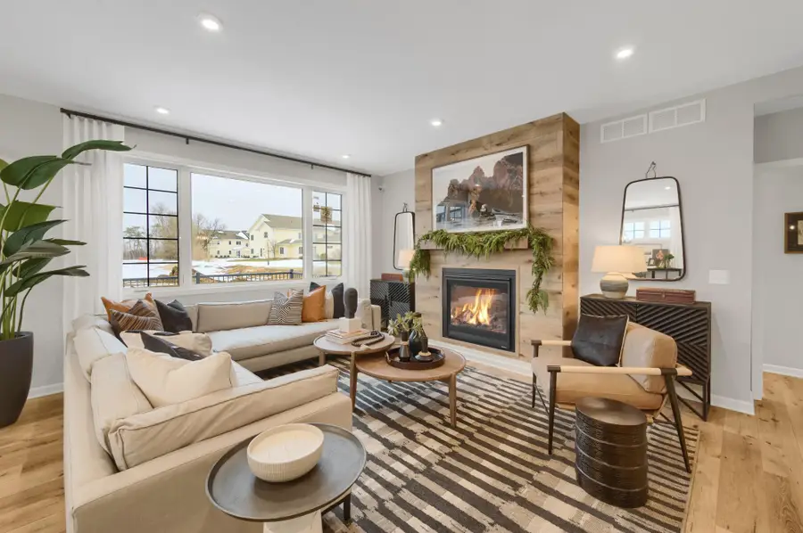 1843 Archer Street, Shakopee, MN 55379 - #2