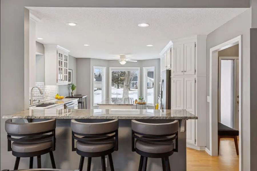 2618 Parkview Drive, Saint Paul, MN 55110 - #3