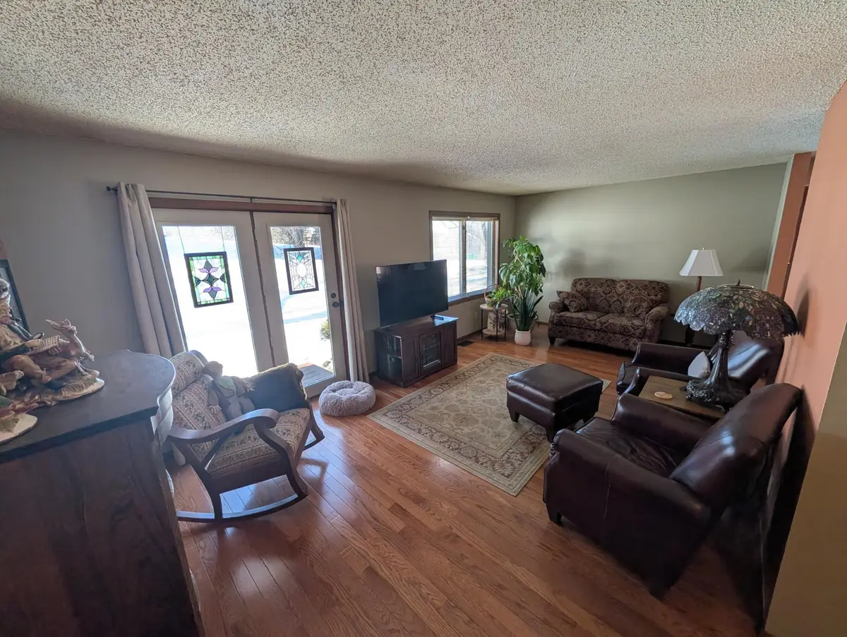 2445 Crestwood Drive, Saint Paul, MN 55109 - Image #1