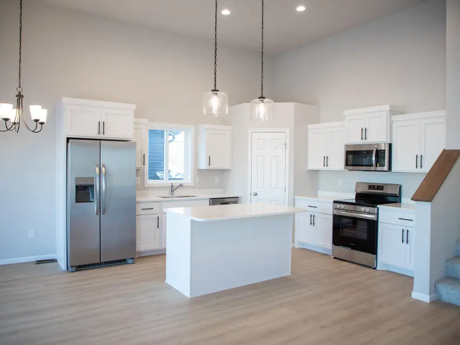 1187 Rachel Drive W, West Fargo, ND 58078 - #2