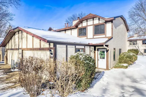 8787 Maplebrook Parkway N, Minneapolis, MN 55445