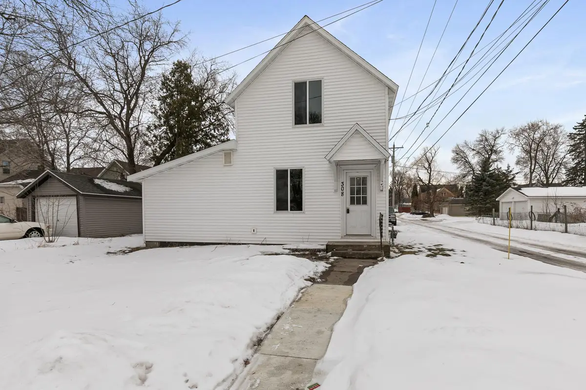 308 4th Avenue Ne, Little Falls, MN 56345 - Image #1