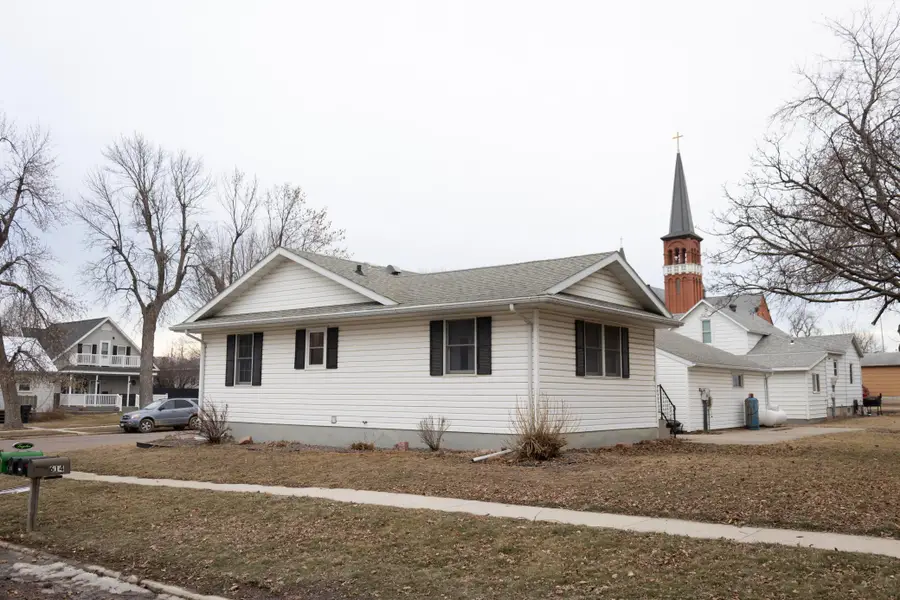 113 W 6th Street, Adrian, MN 56110 - #3