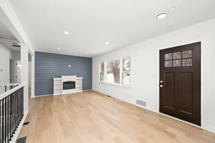 1756 Saunders Avenue, Saint Paul, MN 55116 - #3