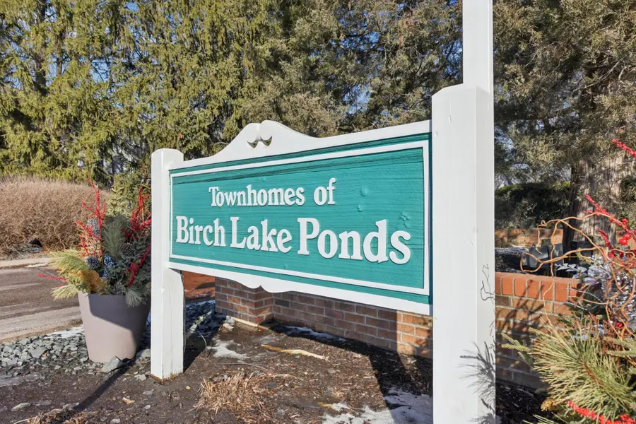 1261 Pond View Lane, Saint Paul, MN 55110 - #2