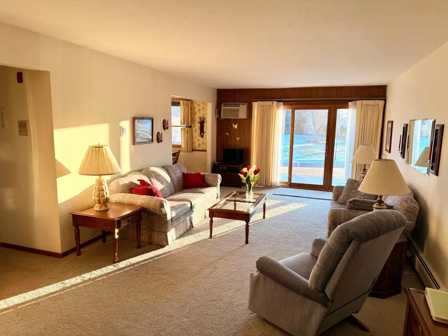 2700 Oxford Street N #104, Saint Paul, MN 55113 - #3