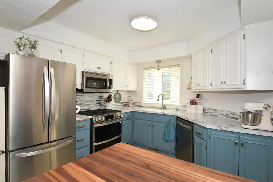 8807 Norway Street Nw, Coon Rapids, MN 55433 - #2