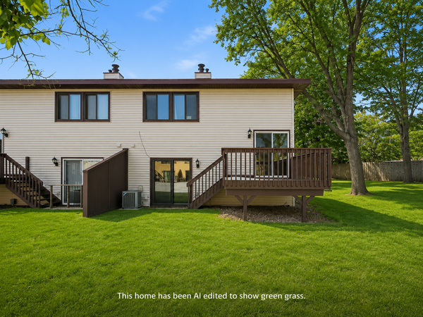 8525 Maplebrook Parkway N, Minneapolis, MN 55445