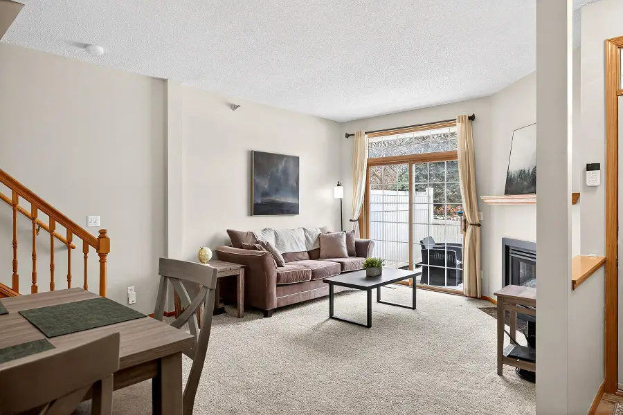 17975 Cobblestone Way, Eden Prairie, MN 55347 - #2