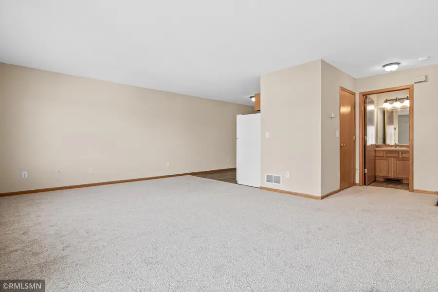 2509 Cobble Hill Court #H, Woodbury, MN 55125 - #2