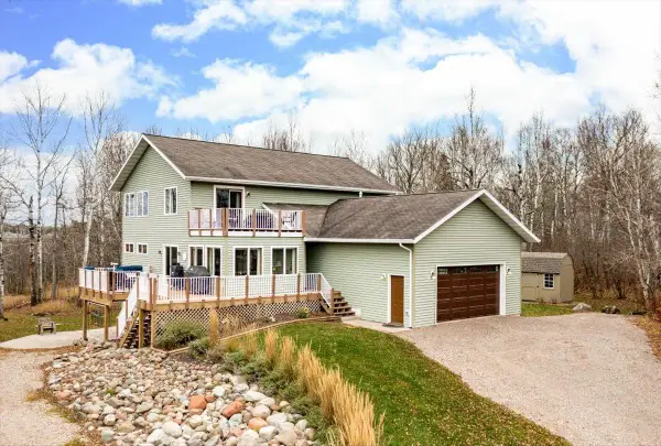 5224 Falcon Drive, Hermantown, MN 55811