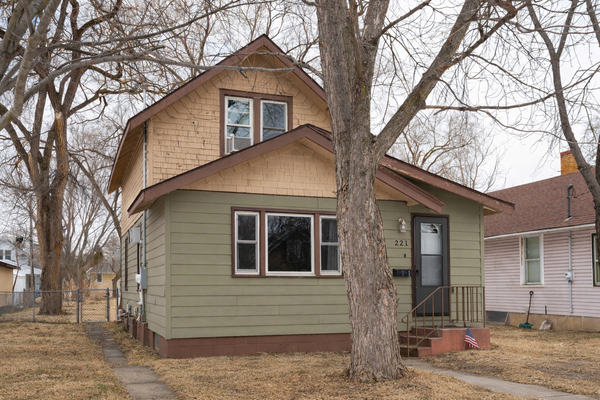 221 25th Avenue N, Saint Cloud, MN 56303