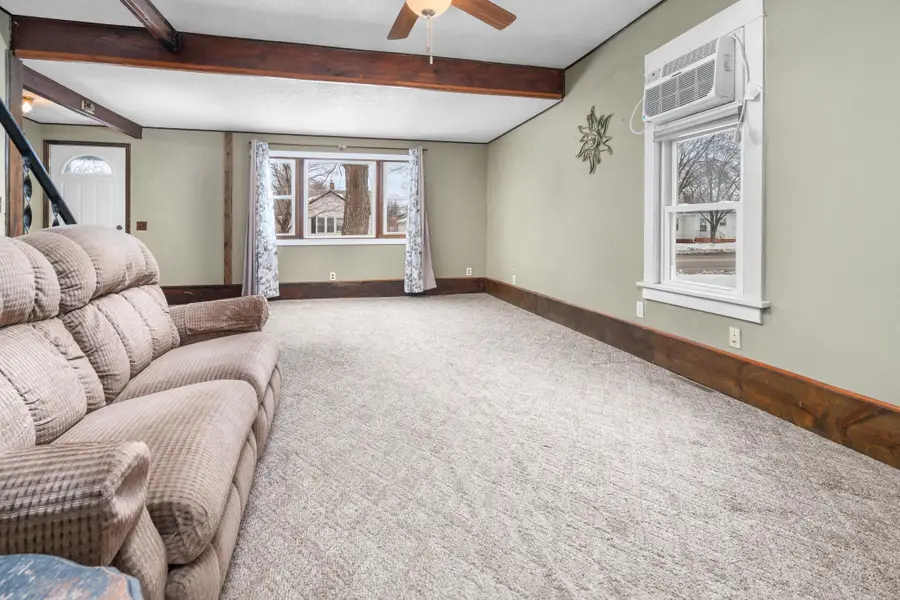 221 25th Avenue N, Saint Cloud, MN 56303 - #3