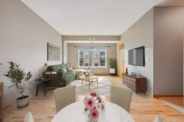 4824 E 53rd Street #422, Minneapolis, MN 55417