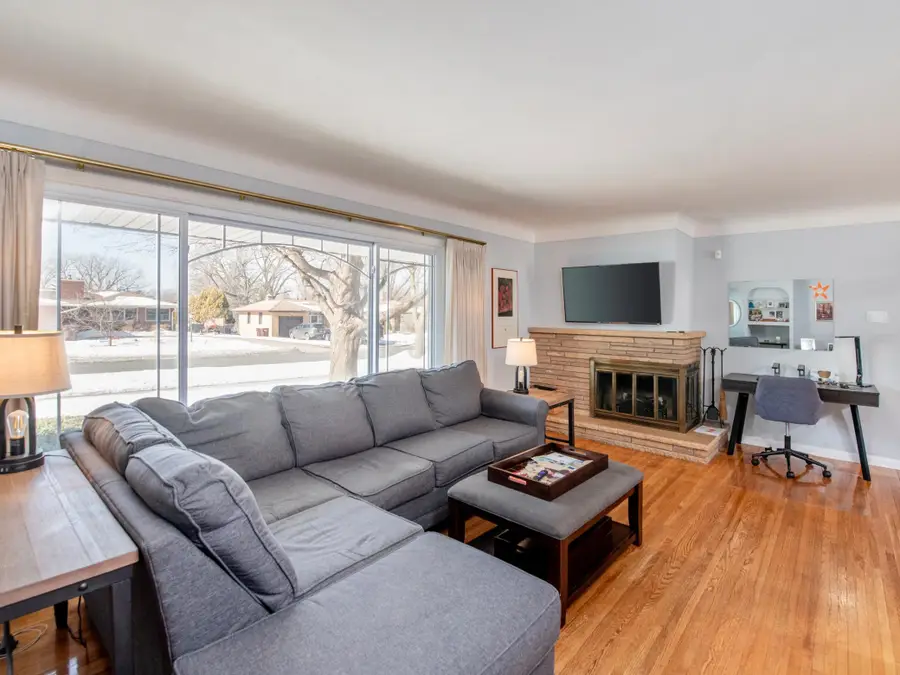 1072 Delaware Avenue, Saint Paul, MN 55118 - #2