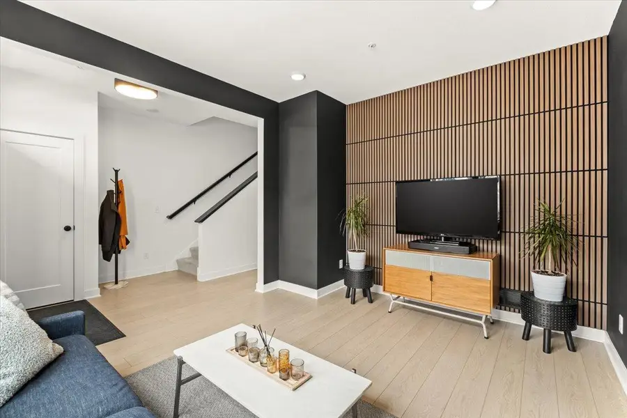 850 Mount Curve Boulevard #H, Saint Paul, MN 55116 - #3