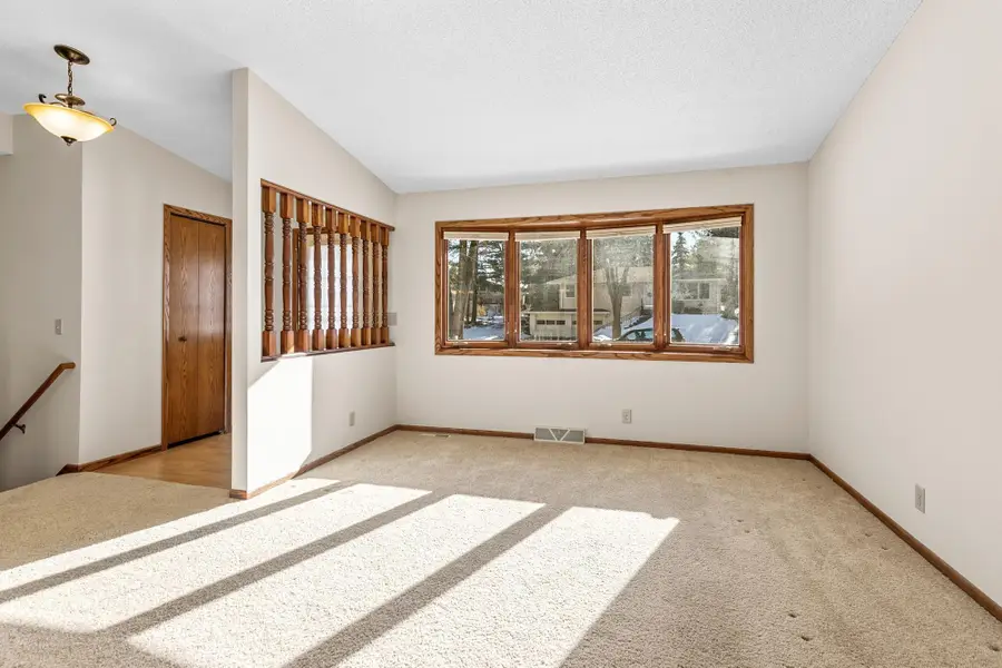 727 Terrace Drive, Saint Paul, MN 55113 - Image #2