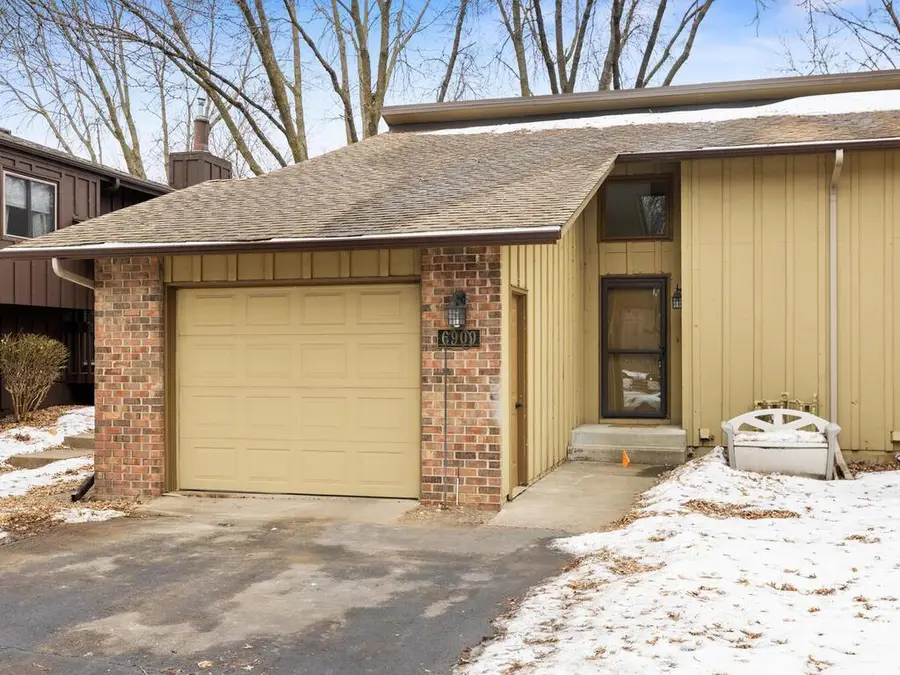 6909 Unity Avenue N, Minneapolis, MN 55429 - #2