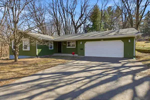 1656 Upper 55th Street E, Inver Grove Heights, MN 55077