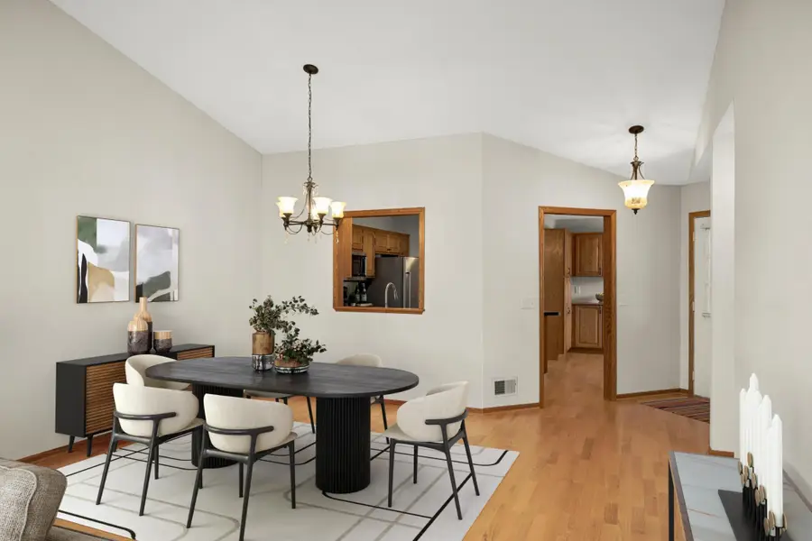 2817 Jordan Drive, Woodbury, MN 55125 - #2