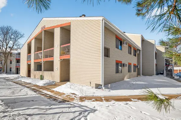 350 Shelard Parkway #101, Minneapolis, MN 55426