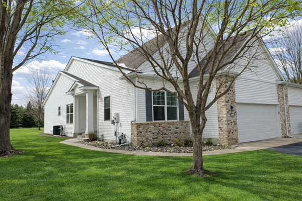 2466 Beech Street W, Rosemount, MN 55068