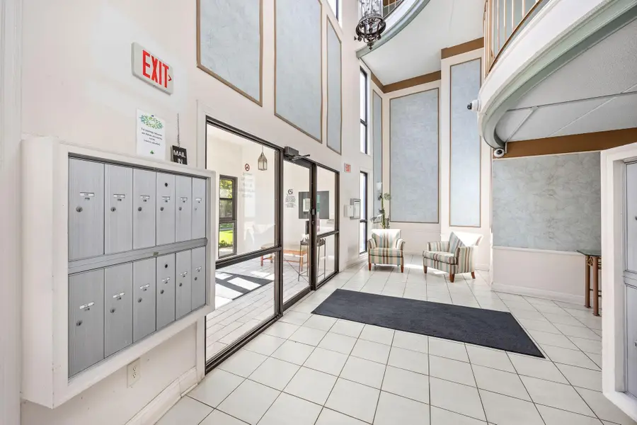 10411 Cedar Lake Road #213, Hopkins, MN 55305 - #2