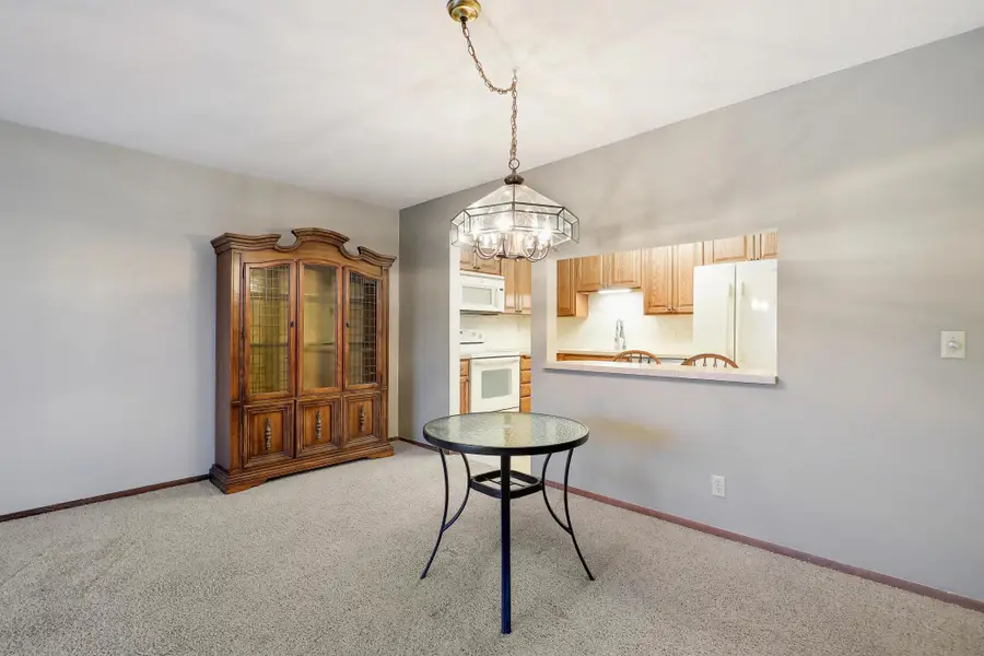 10451 Greenbrier Road #211, Hopkins, MN 55305 - #3