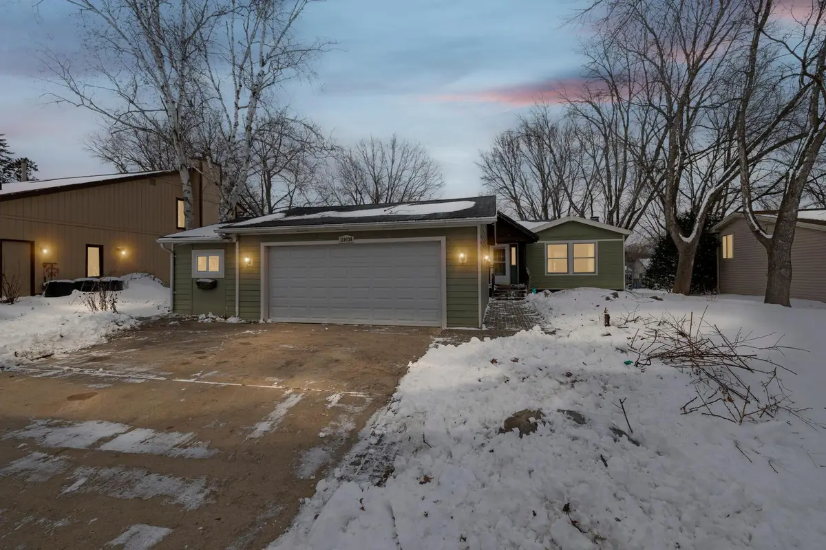 110136 Stanford Circle, Chaska, MN 55318 - #1