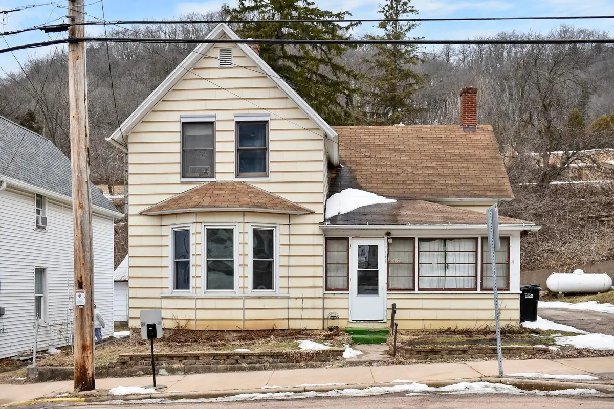 247 North Street, Fountain City, WI 54629 - #1