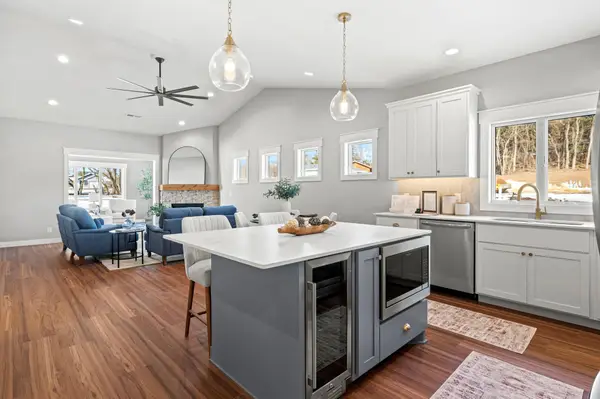 1065 Legend Lane, River Falls, WI 54022